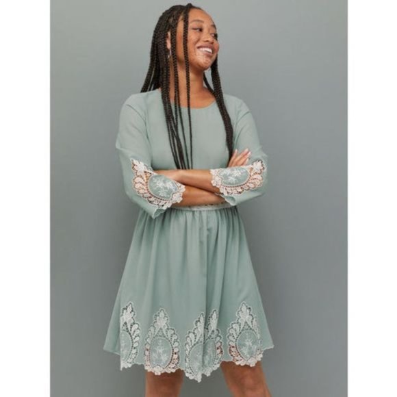 New With Tag H&M Mint Green Short Dress with Lace insert Size 6 - Picture 1 of 10